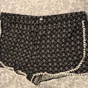 Black and white flowy shorts